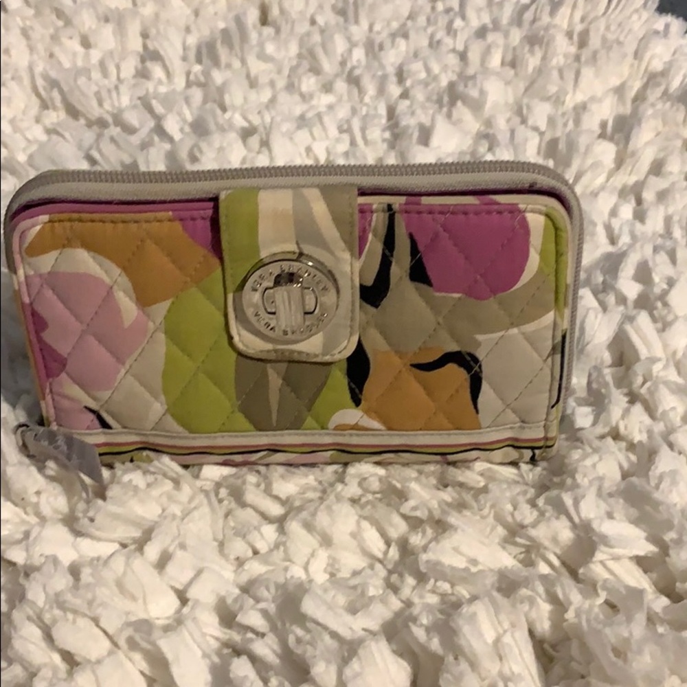 VERA BRADLEY Wallet